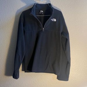 North face pull over